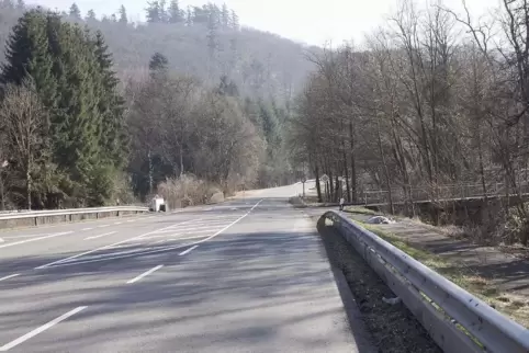 Am 14. und 15. Januar ist der Alsenztal-Radweg zwischen Schweisweiler und der Kläranlage Winnweiler gesperrt. Radfahrer müssen a