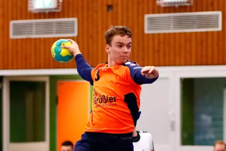 Justus Fr&ouml;hlich beim Handball.. 