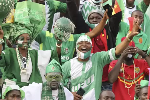 In Kamerun läuft derzeit der Afrika-Cup. Die Fans sind aus dem Häuschen – einem Schiedsrichter hat es hingegen offenbar wenig Sp