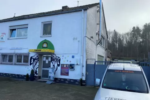 Während die Suche nach einem neuen Standort noch läuft, hat der Rückbau in Kindsbach bereits begonnen. 