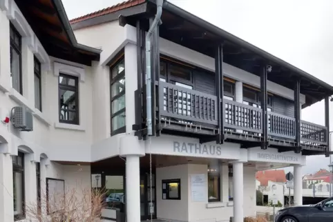 Soll saniert werden: das Rathaus in Maikammer. 