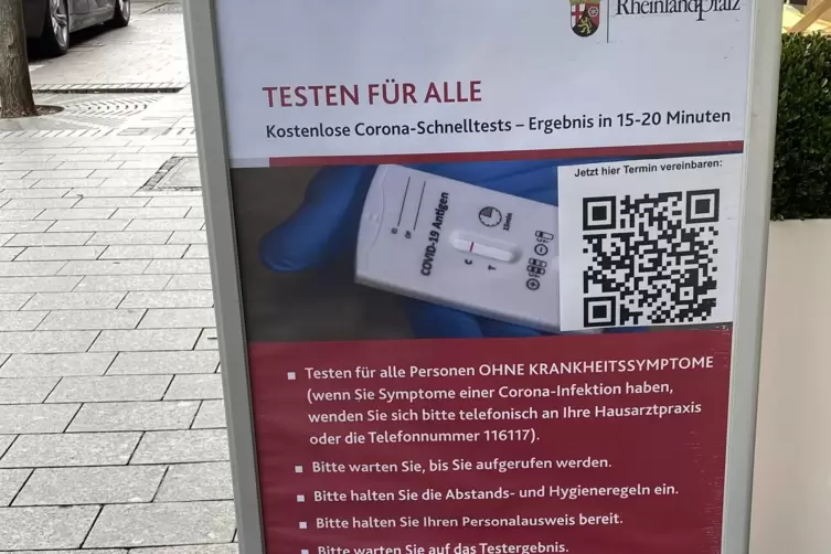 Das Land genehmigt und &uuml;berwacht die Stationen.