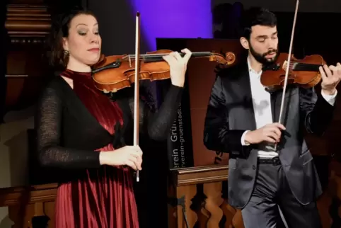 Marie-Luise und Christoph Dingler spielten Vivaldi und Piazzolla in der Friedenskirche. 