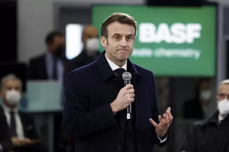Frankreichs Präsident Emmanuel Macron hat am Montag das BASF-Werk im Elsass besucht. 