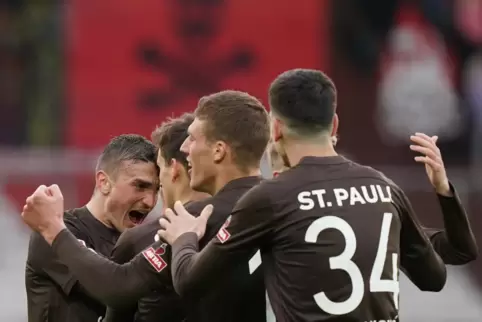 Jubel-Tag: Der FC St. Pauli hat den großen Coup gelandet.