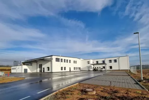 Langfristig sollen bei der Charrak Nutrition GmbH im Industriezentrum Westrich in Ramstein-Miesenbach 30 bis 40 Arbeitsplätze en