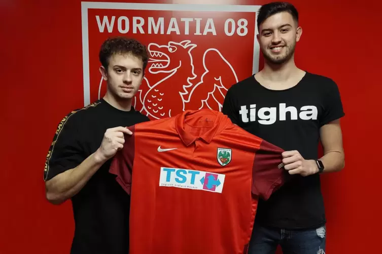 Neu bei der Wormatia I: Die Brüder Justin (links) und Joshua Smith kamen vom Verbandsligisten SV Morlautern. 