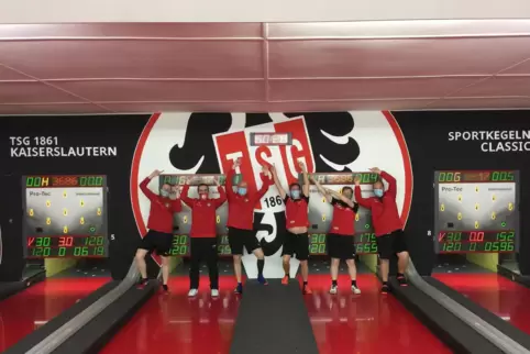 Die TSGler auf den neuen Bahnen (von links): Florian Wagner, Andreas Nikiel, Sebastian Peter, Pascal Kappler, Alexander Schöpe u