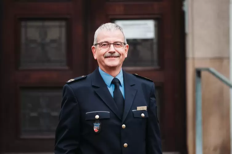 Polizeipr&auml;sident Georg Litz sagt: &bdquo;Ich habe kein Verst&auml;ndnis daf&uuml;r, wenn Versammlungsteilnehmer alle staatlichen Ma&szlig;nahmen oder 