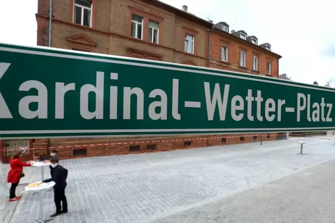 Der Platz vor der Marienkirche vor der Einweihung. Der Platz vor der Marienkirche vor der Einweihung.