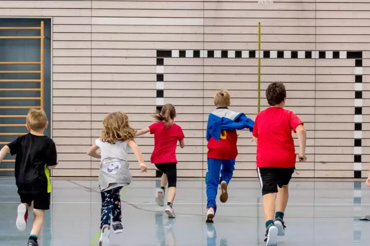 Tut Körper und Geist gut: Sport im Kindesalter. 