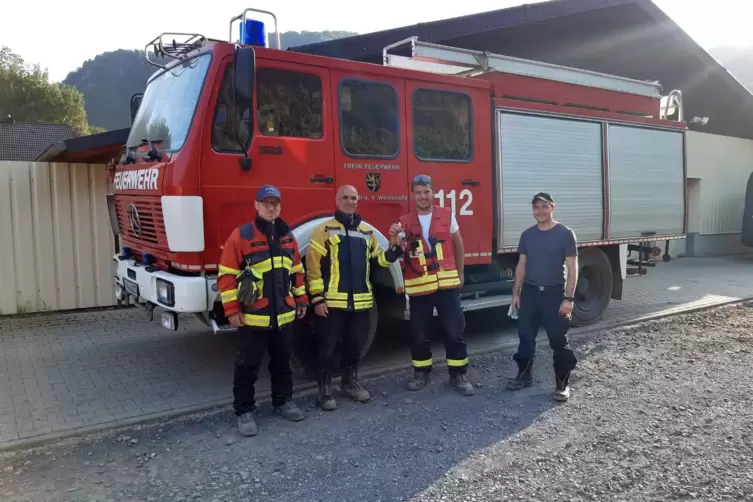 Die Feuerwehren aus Neustadt und Mayschoß pflegen eine enge Freundschaft seit der Flutnacht vom Juli 2021.