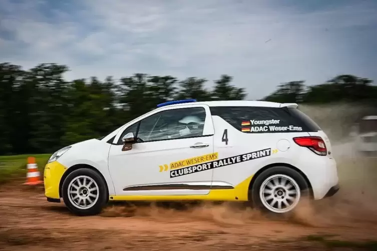 Das Team Luca Kiefer/Karsten Kiefer aus Maikammer im Citroen bei der Rallye Schl&uuml;tern.