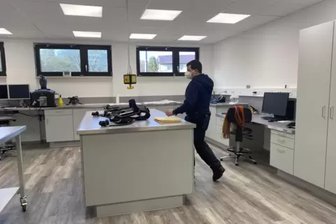 Größer und wieder auf dem neuesten technischen Stand: Nach der Erweiterung der Atemschutzwerkstatt der Freiwilligen Feuerwehr in