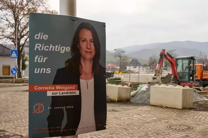 Die parteilose Kandidatin Cornelia Weigand siegte bei der Wahl.