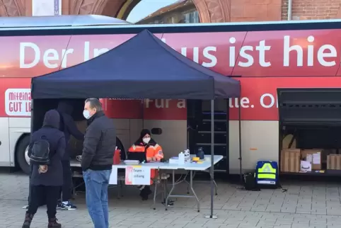 Der Impfbus kommt: erst nach Erlenbach, dann nach Kuhardt.