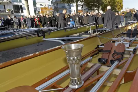 In Ludwigshafen hat Rudern eine lange Tradition, im Bild eine Bootstaufe. 