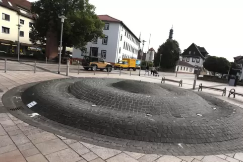 Die Rufe erschallten am Ludwigsplatz in Bad Bergzabern. 