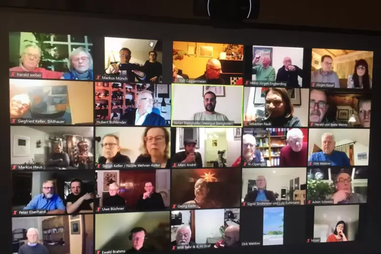 Am Bildschirm: Treffen der Speyerer Weinrunde.
