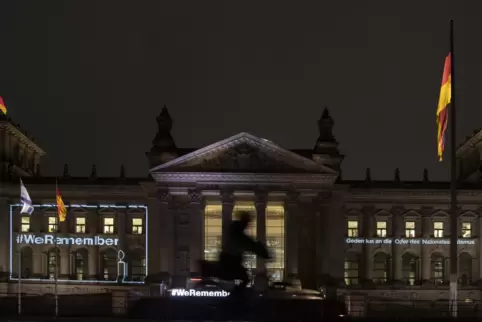 Im Bundestag wird heute über die Impfpflicht debattiert. 