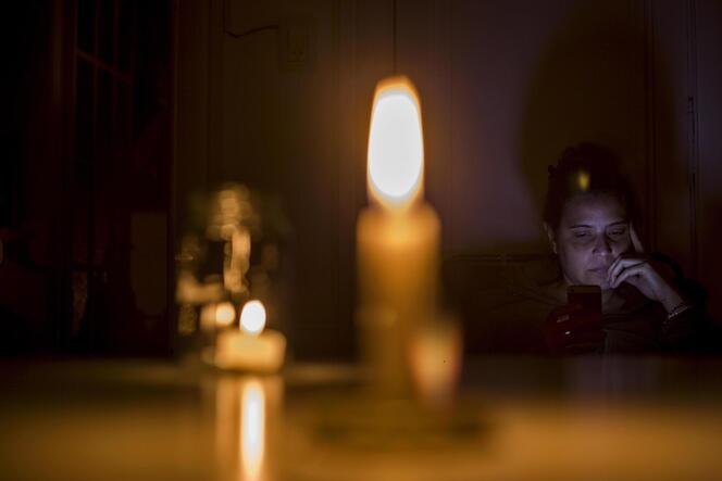 Wenn der Strom weg ist, wird Kerzenlicht zur Alternative.