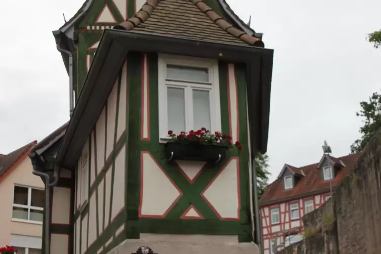 In der historischen Altstadt zu bestaunen: das wohl kleinste Haus Hessens.