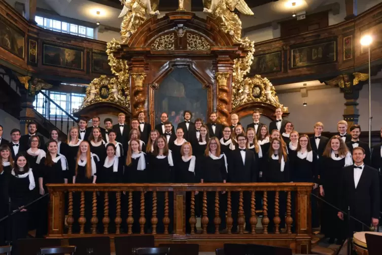 Die Evangelische Jugendkantorei der Pfalz in der Dreifaltigkeitskirche in der Besetzung von 2018. 