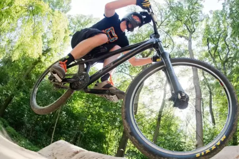 Ein Pumptrack, das würde ihnen in Mutterstadt auch noch gefallen. Wäre auch eine „Investition in die Jugend“.