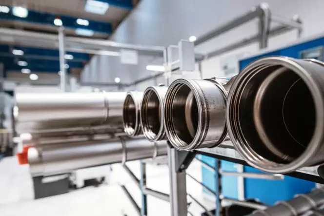Geschweißte Rohre: eines der Hauptprodukte der Firma PFW Aerospace. Geschweißte Rohre: eines der Hauptprodukte der Firma PFW Aerospace.