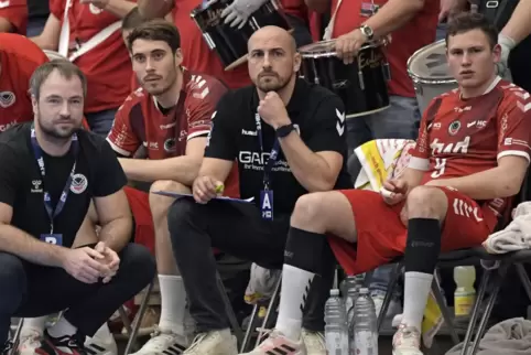 Ende Juni wird das Trainerduo der Eulen Ludwigshafen gesprengt. Frank Müller (Zweiter von rechts) wird kommende Saison Cheftrain