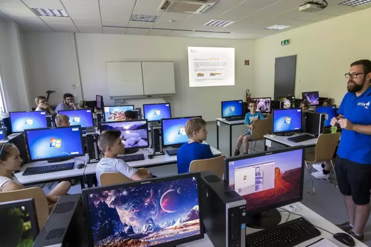 2017 beschäftigte sich die Kinderuni der Zweibrücker Hochschule mit der Programmierung von Computerspielen. 