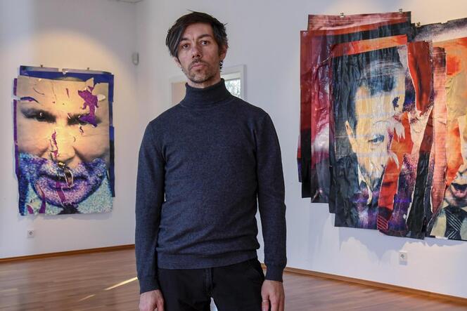 Der erste Streich: Ulli Bomans bei seiner Ausstellung 2021 in Frankenthal.