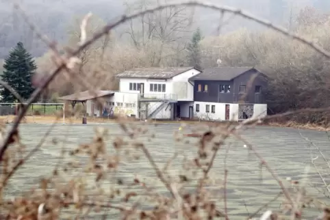 Im Mai vor acht Jahren wurde auf dem Rasenplatz der SG Blaubach-Diedelkopf letztmals regulär Fußball gespielt. Wenig später kam 