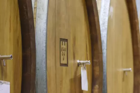  Holz aus der Region wird zum Beispiel im Elsass zum Fassbau verwendet. 