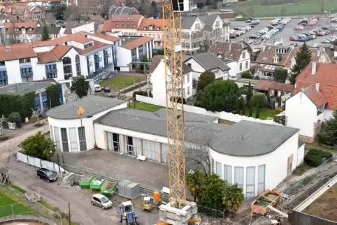 Von der KfW gibt es zunächst keinen Zuschuss für die energetische Sanierung der Brunnenhalle. 