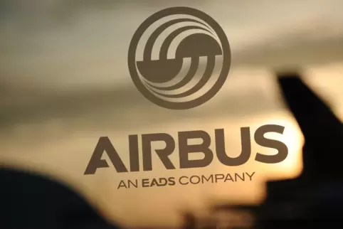 Der Luft- und Raumfahrtkonzern Airbus zählt in Deutschland über 25.000 Beschäftigte. 
