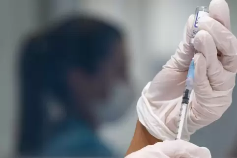 Der Bundesverband der Ärzte des öffentlichen Gesundheitsdienstes geht momentan davon aus, dass im Schnitt bei 5 bis 10 Prozent d