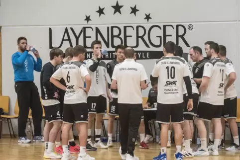 Das Team des TuS II steht zusammen.