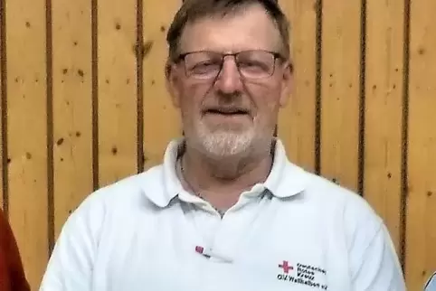 Für beachtliche 125 Blutspenden wurde Fritz Reinheimer jetzt in der Herschberger Bürgerhalle geehrt. Den Dank des DRK übermittel