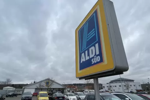Der alte und in die Jahre gekommene Aldi-Standort in der Carl-Zeiss-Straße wird geschlossen.