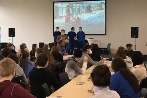 IGS Wörth und Stadtverwaltung beschreiten andere Wege der Berufsinformation in Corona-Zeiten.