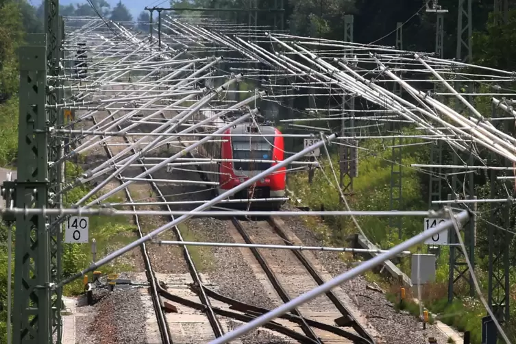 Vorbild Bayern? Dort ist 2020 die Strecke München - Lindau elektrifiziert worden. 