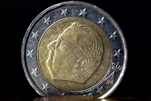 Die beiden jugendlichen Täter nahmen dem Mädchen zwei Euro ab.