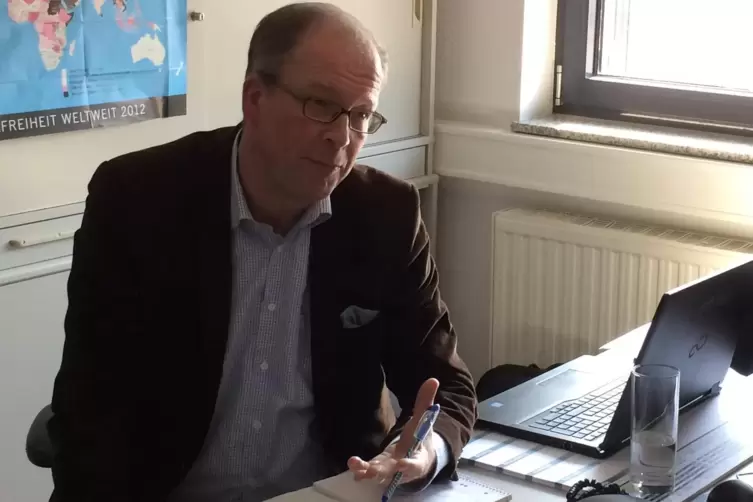 Jürgen Rissland, hier als Experte während einer Telefonaktion der RHEINPFALZ-Lokalredaktion Zweibrücken im März 2020. 