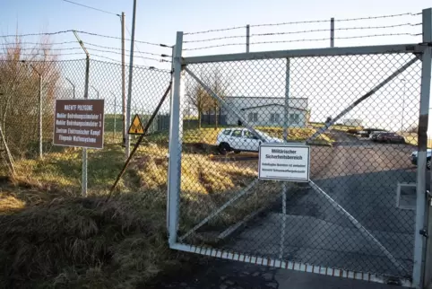 Die Militäranlage auf der Höhe zwischen Oberauerbach, Niederauerbach und Mörsbach. 