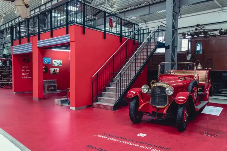 Neue Attraktion in der denkmalgeschützten Lillerhalle des Technik-Museums in Speyer: der Nachbau einer Feuerwache. 