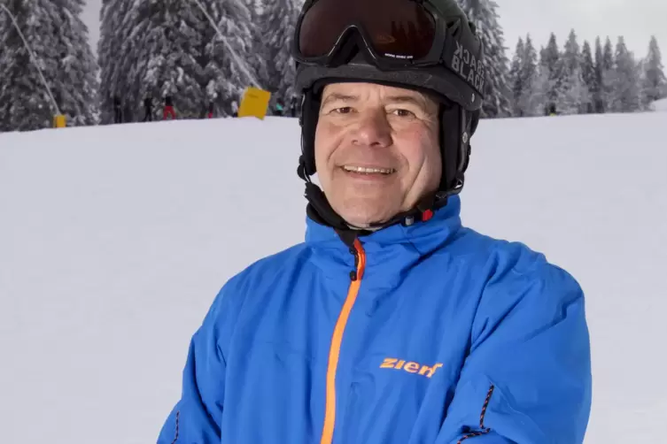 Verb&auml;nde brauchen Geld zur Nachwuchsf&ouml;rderung, sagt der Vorsitzende des Skiclubs, Bernd Lieser.
