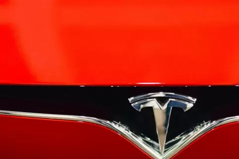 Tesla bezeichnet die Klage im Firmenblog als „fehlgeleitet“. 