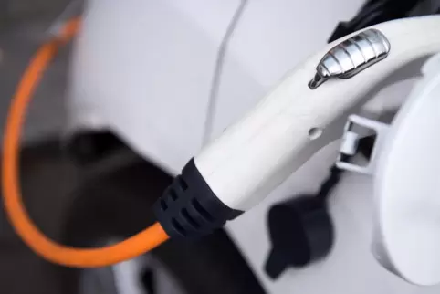 Strom aus der Steckdose gibt’s auch für Autos. 