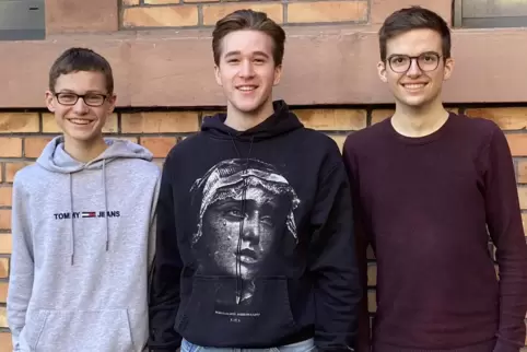Gute Typen, gute Freunde: Simon Kossack, Tim Goldemann-Brandt und Moritz Alter (von links). 